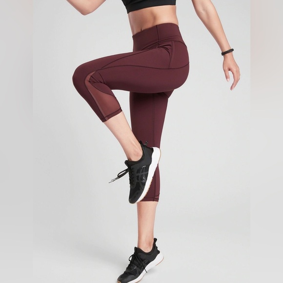Athleta Lightning Capri - Picture 1 of 3